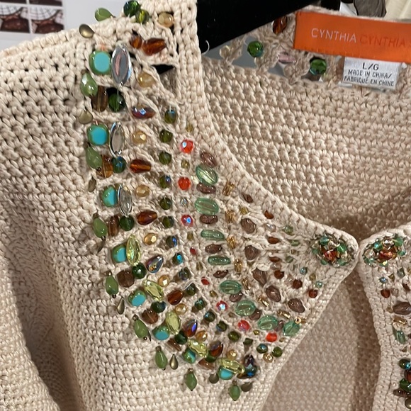 Sweater - Picture 2 of 6